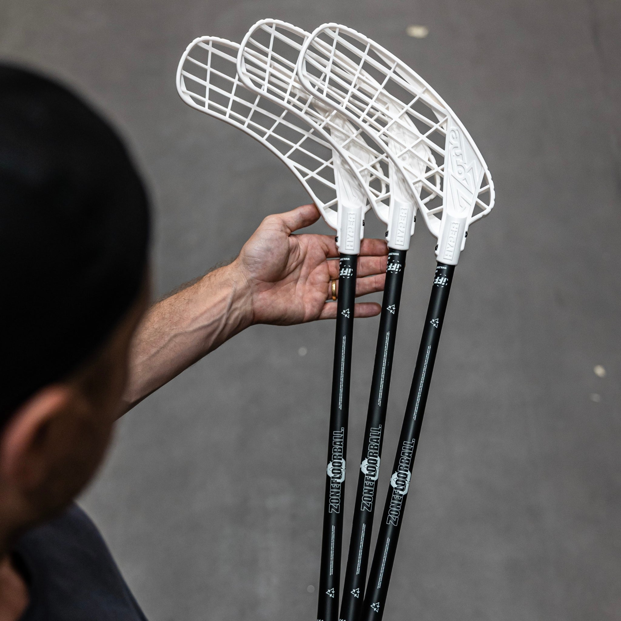 Zone Innebandyklubba HYPER Composite 27 Black/White-Innebandy24